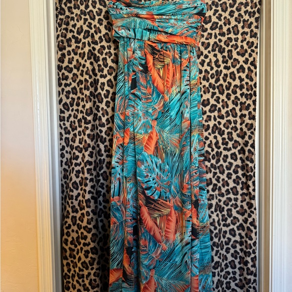 Fashion Nova Vibrant Leaf Print Strapless Skirt Set - Picture 2 of 4